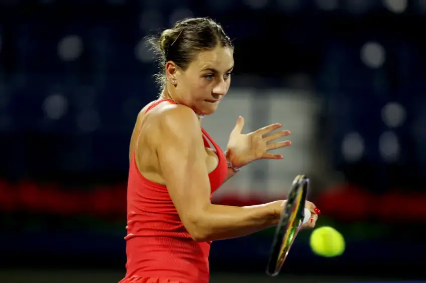 Marta Kostyuk refuse de serrer la main de la Russe Gracheva.