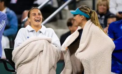Aryna Sabalenka a « rié » et « crié » à propos de la rupture entre Paula Badosa et Stefanos Tsitsipas.