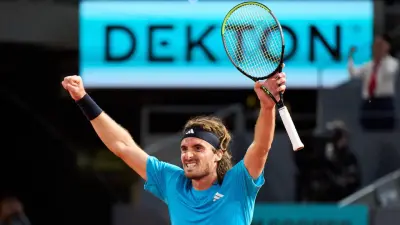 Stefanos Tsitsipas met enfin un terme à sa collaboration avec son père Apostolos en tant qu'entraîneur.