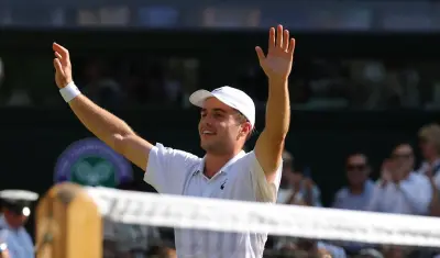 La sensation de Wimbledon, Arthur Fery, admet qu'il pourrait se retrouver sous les projecteurs comme Emma Raducanu.