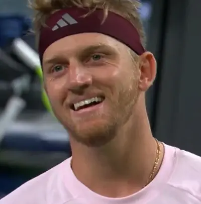 Arthur Fils a contribué à la victoire de Davidovich Fokina au Masters de Shanghai