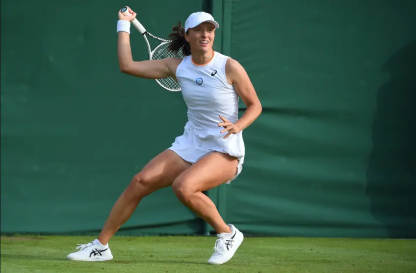 Iga Swiatek fait un aveu honnête sur son niveau sur gazon avant Wimbledon