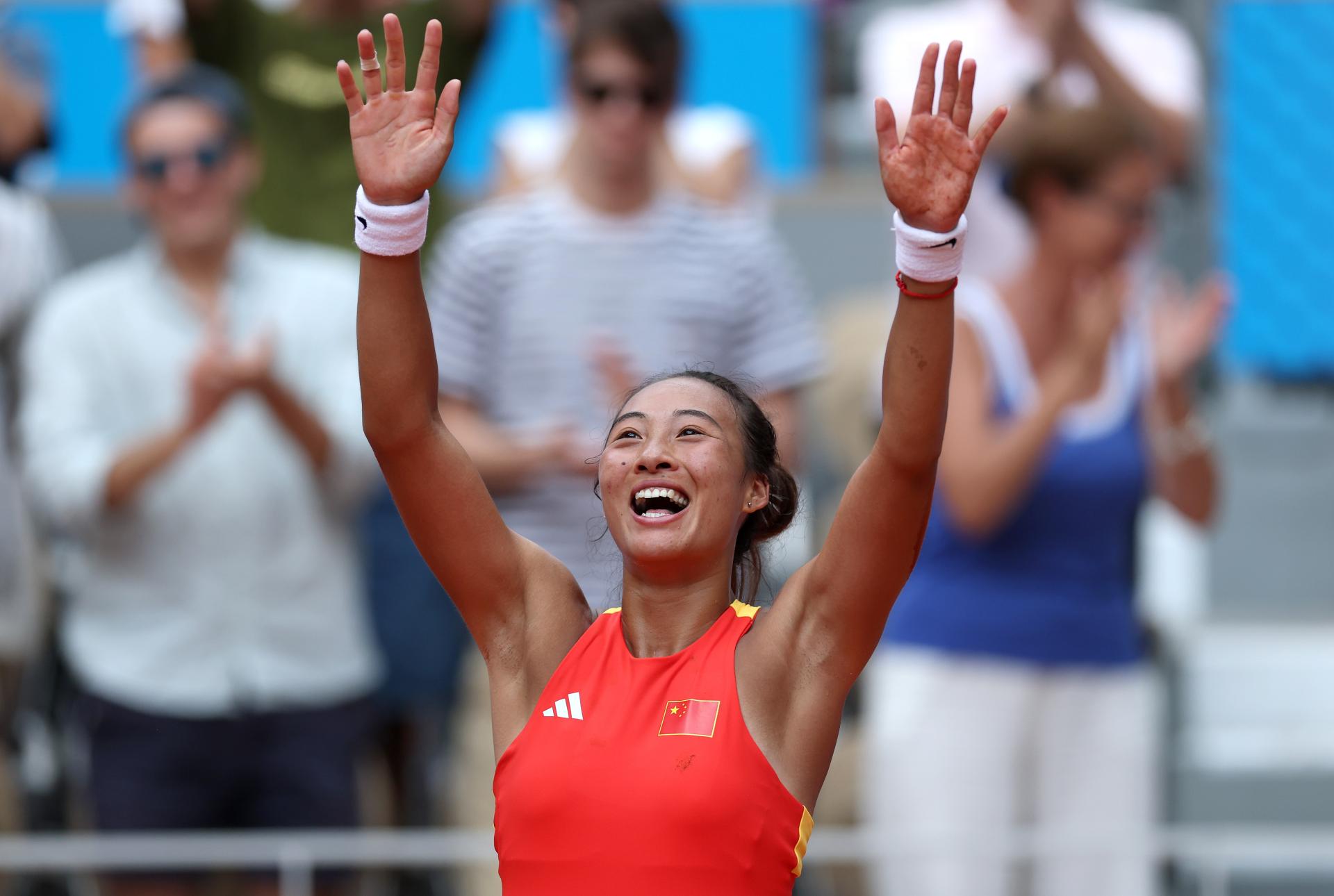 Qinwen Zheng devient la toute première asiatique à atteindre la finale des JO