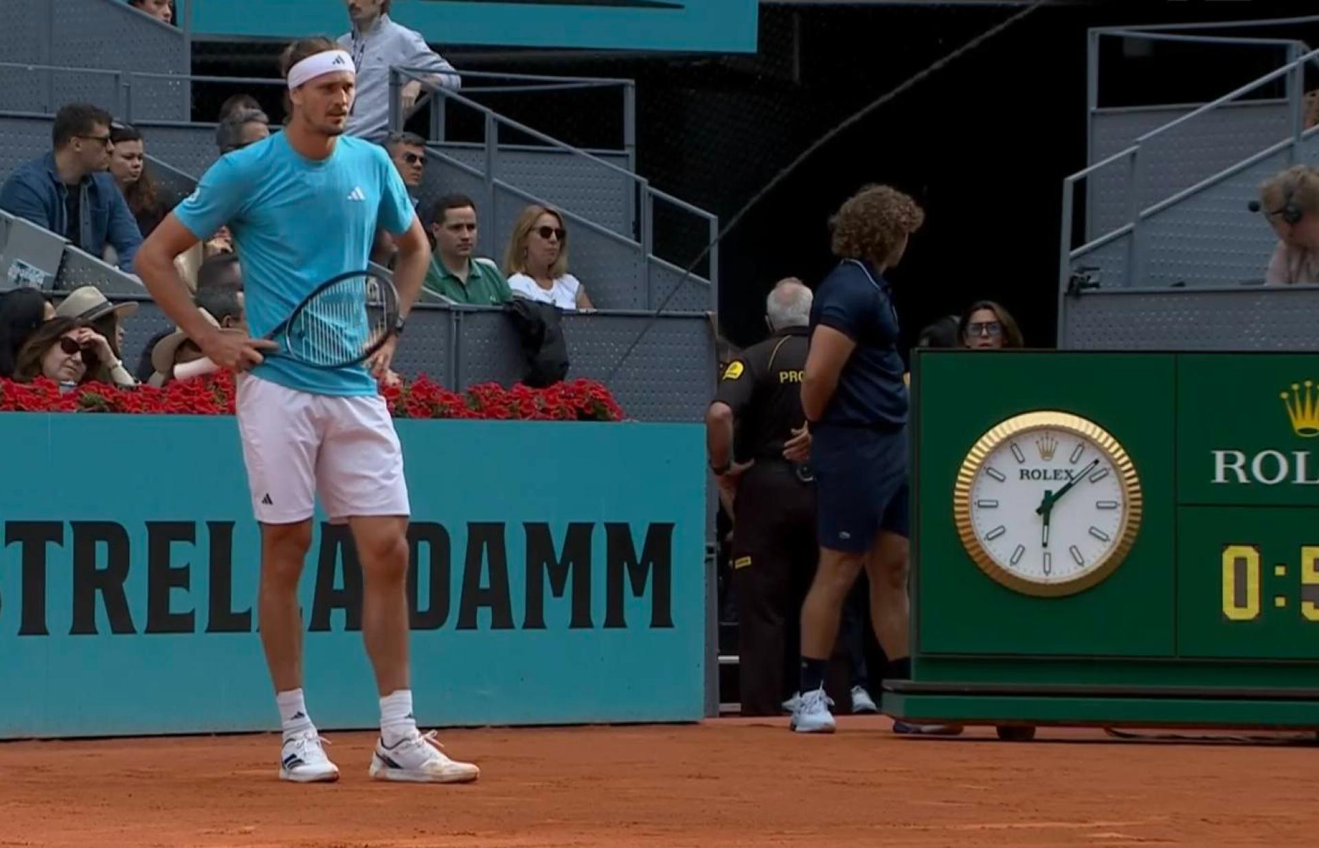 Toni Nadal critique Zverev : "Il était déjà battu avant même de jouer contre Sinner"