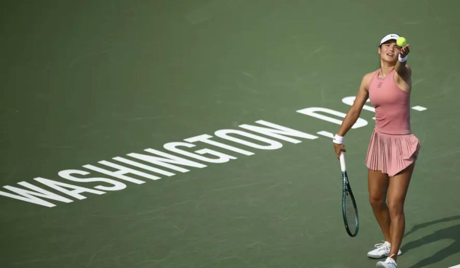 Emma Raducanu revient à un endroit familier, en tête du tableau initial de Washington