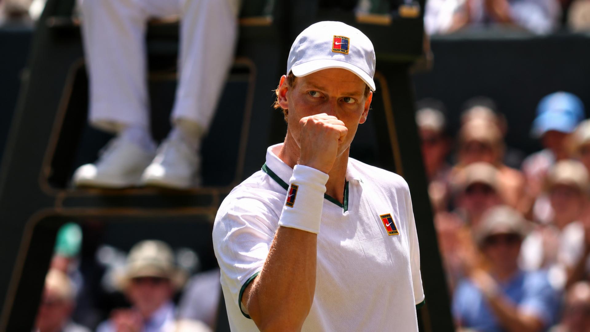 Jannik Sinner rejoint Pete Sampras avec un exploit impressionnant à Wimbledon